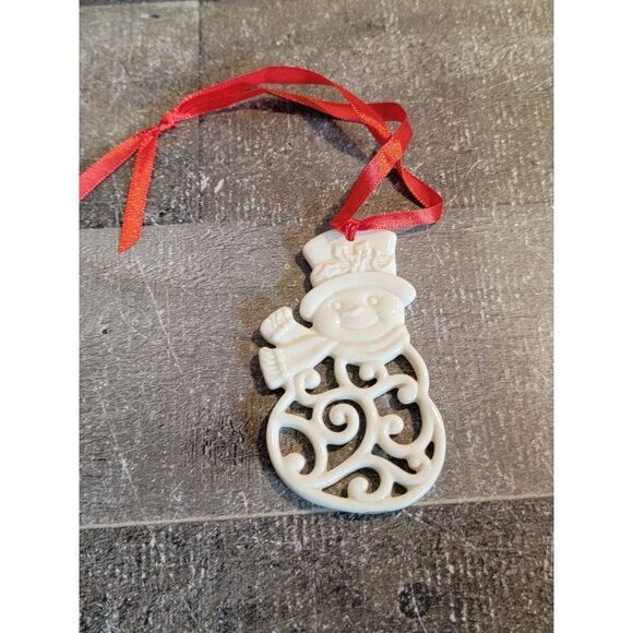 White snowman mistletoe ornament Xmas Decor figure - Picture 1 of 3